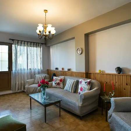 Alkionis House Holiday home *